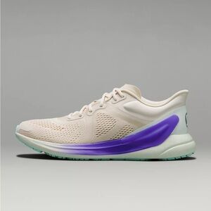 Women’s Lululemon Blissfeel 2 Running Shoe Size 7 Vapor White NEW